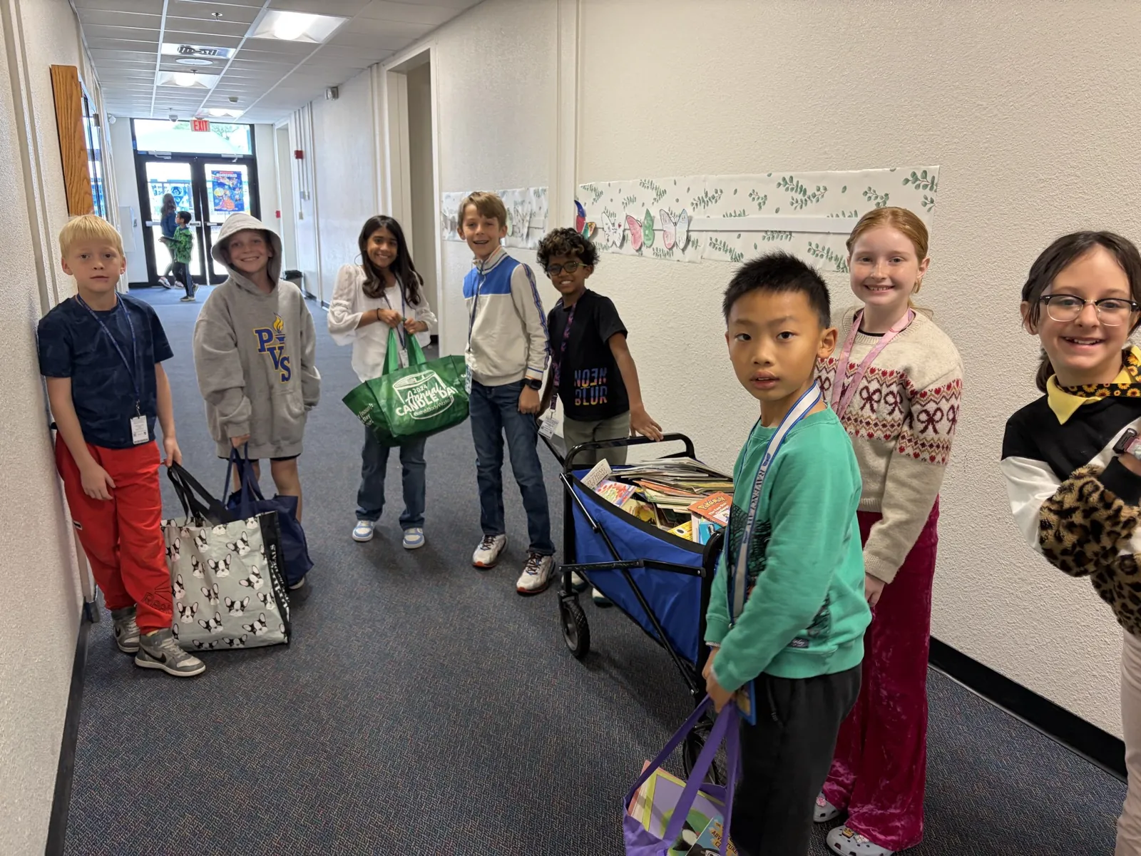 Pine View students delivering gifts to faculty